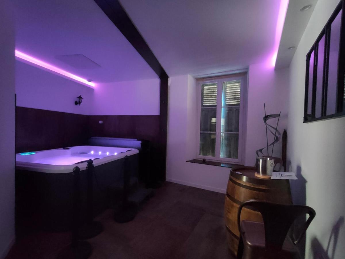 #Fer Rever 63# Spa # Thiers Eksteriør billede